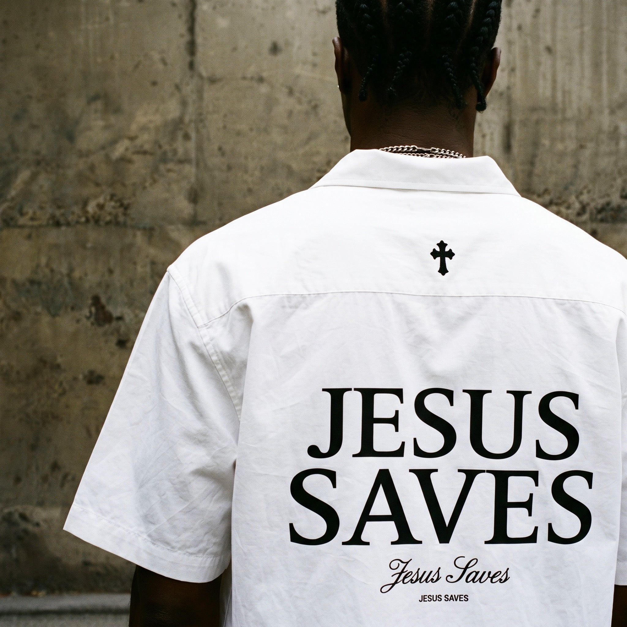 “Jesus saves” Shirt