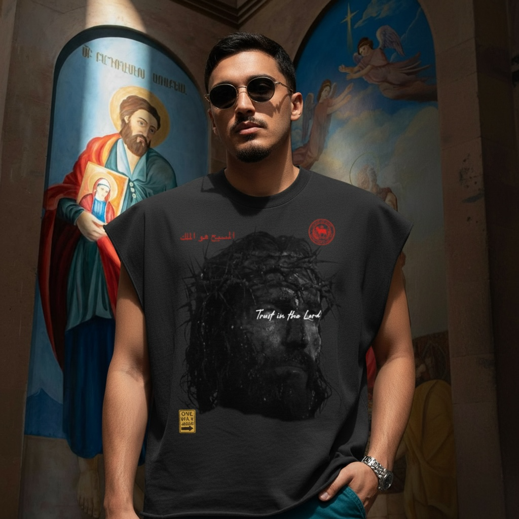 “Jesus saves” T-Shirt