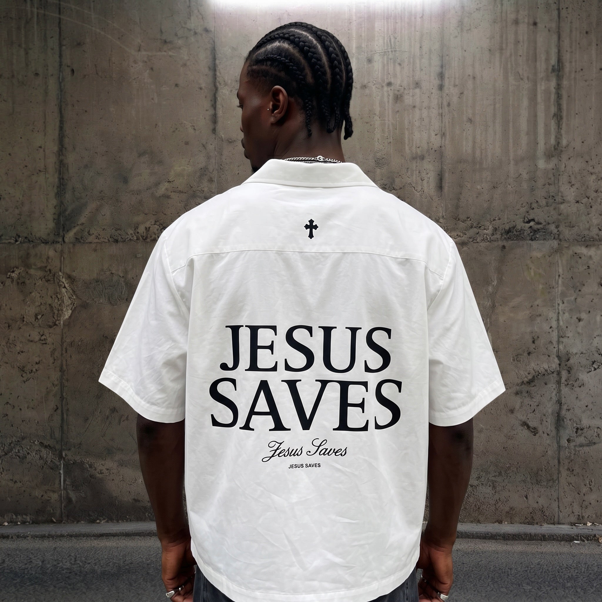 “Jesus saves” Shirt