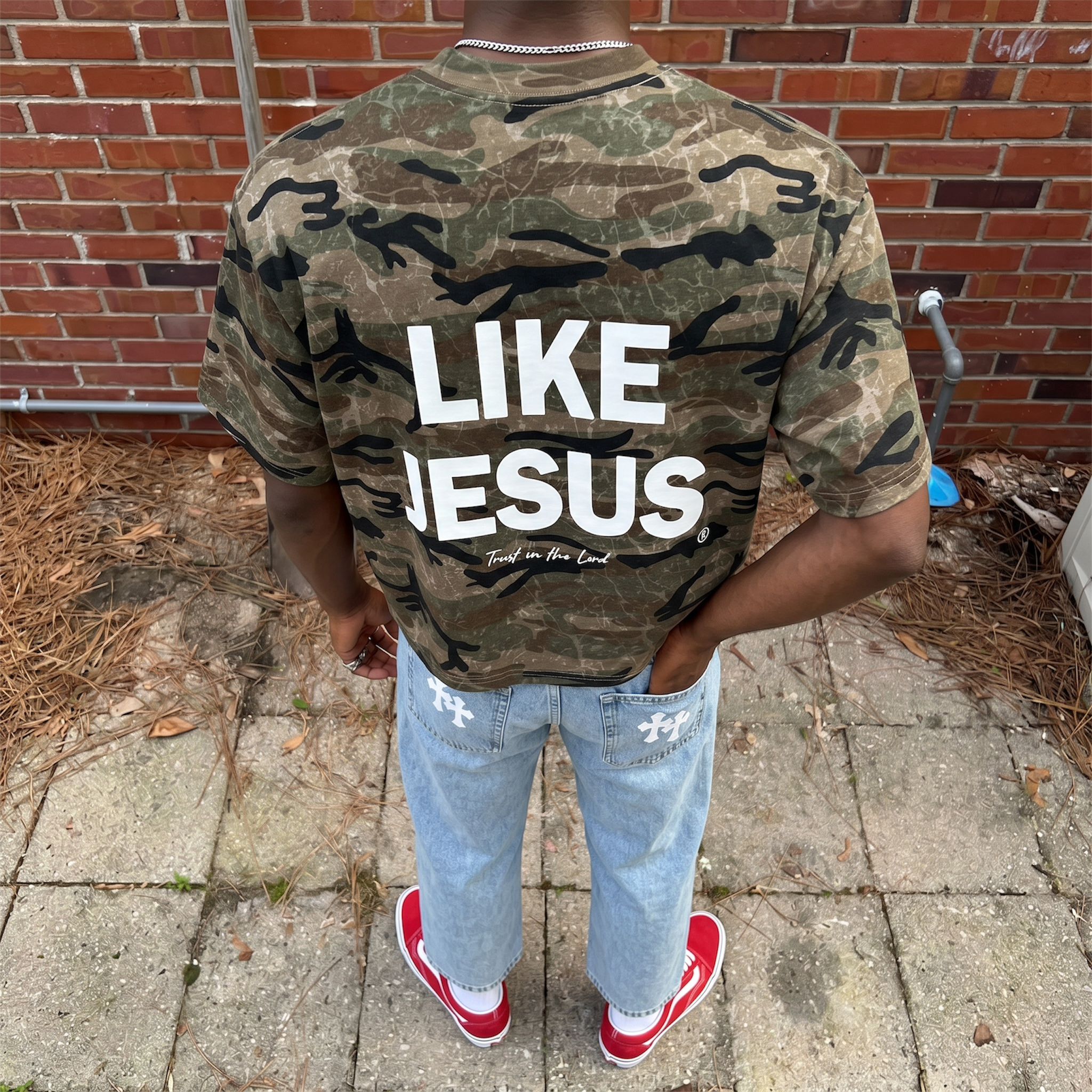 'Jesus Cares' T-Shirt