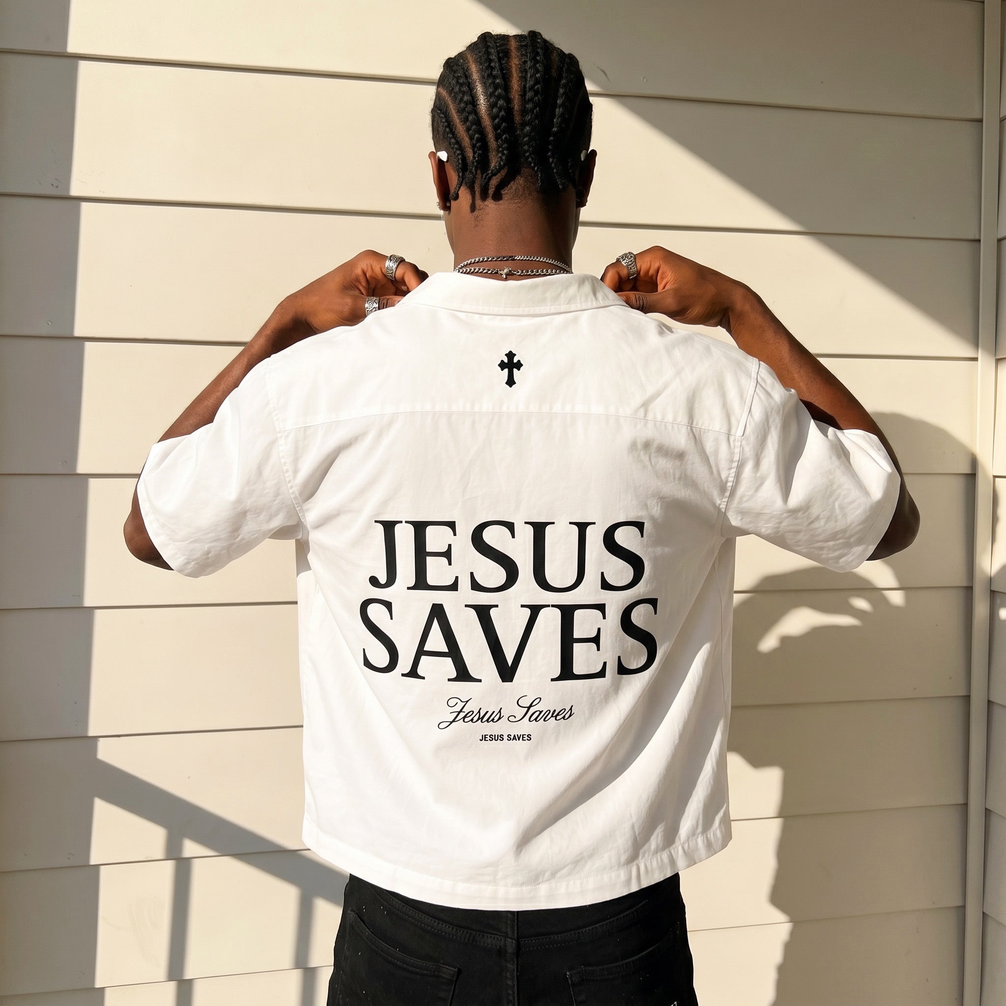 “Jesus saves” Shirt